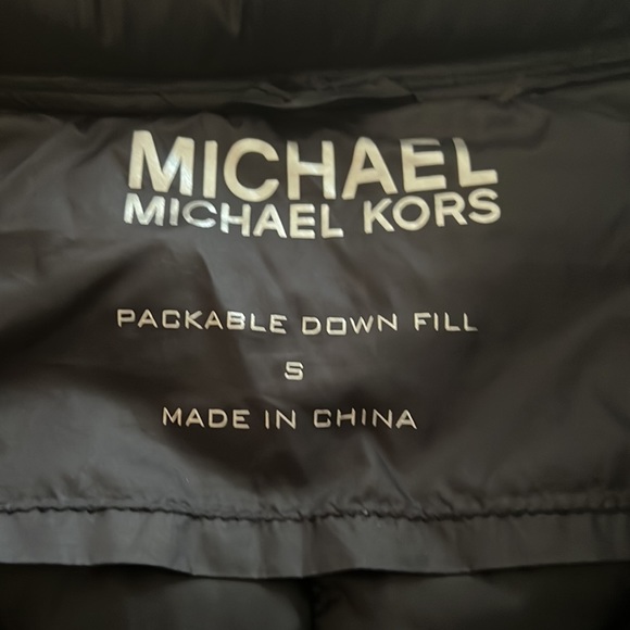 Michael Kors Lightweight Packable Down Jacket - Picture 10 of 14